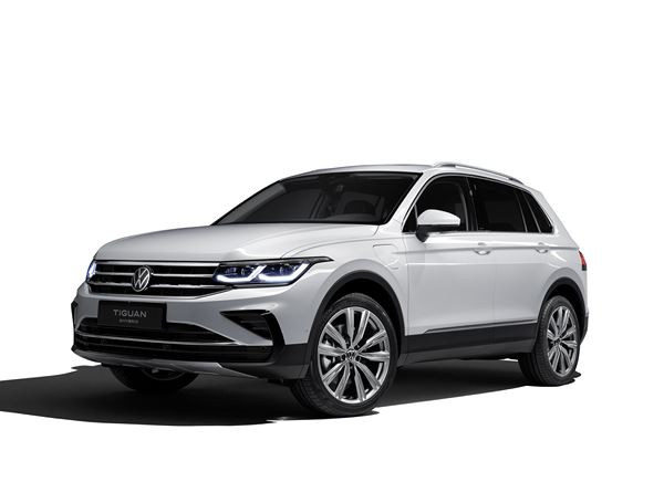 Le Volkswagen Tiguan eHybrid peut parcourir environ 50 km WLTP en électrique
