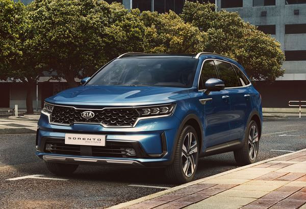 Le grand SUV familial Kia Sorento se décline en version hybride rechargeable