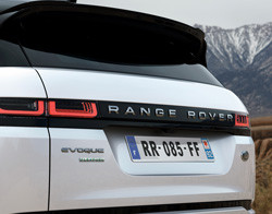 Le Range Rover Evoque adopte une motorisation compatible avec le Superéthanol E85