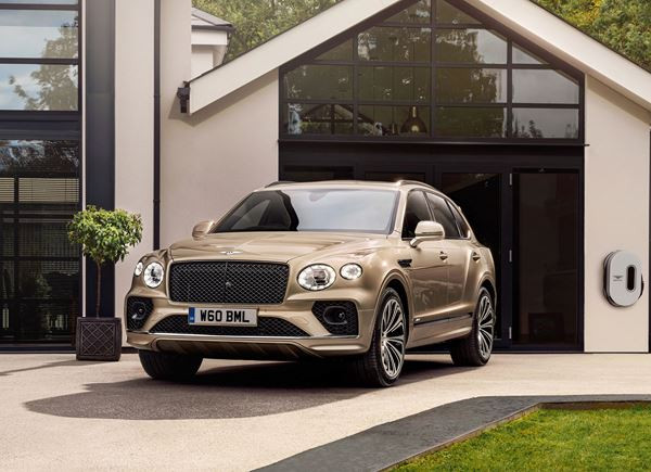 Le grand SUV de luxe Bentley Bentayga se décline en hybride rechargeable de 449 ch