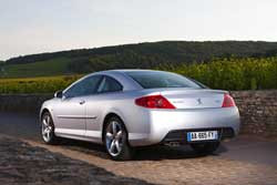 Le coupé Peugeot 407 reçoit un nouveau moteur 3.0 litres V6 HDi de 241 chevaux