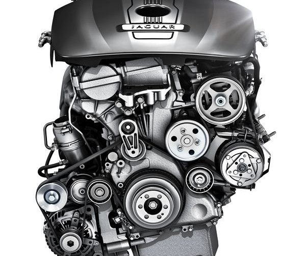 Un nouveau moteur Jaguar quatre cylindres en ligne à turbocompresseur de 2,0 litres