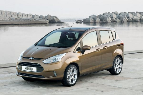 Le nouveau minispace Ford B-Max commercialisé à partir de 15 800 euros
