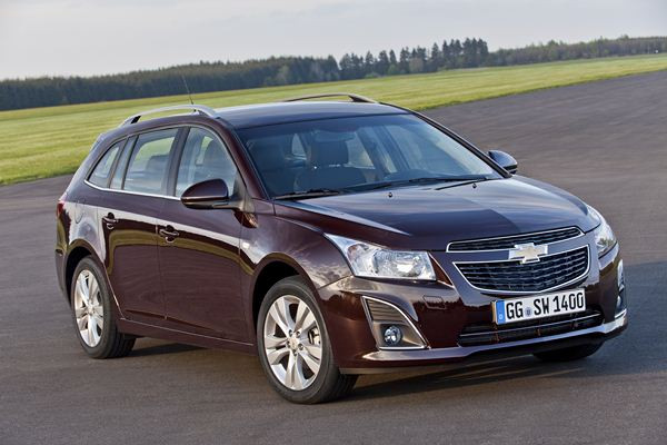 Le break Chevrolet Cruze SW commercialisé à partir de 17 800 euros