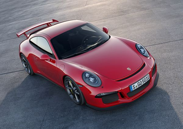 Porsche lance une nouvelle 911 GT3 de 475 ch à roues arrière directrices actives