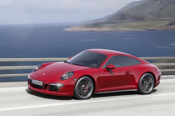 La Porsche 911 se décline en mode GTS