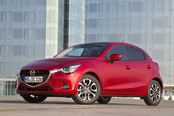 La Mazda 2 adopte le style « Kodo » et les technologies Skyactiv