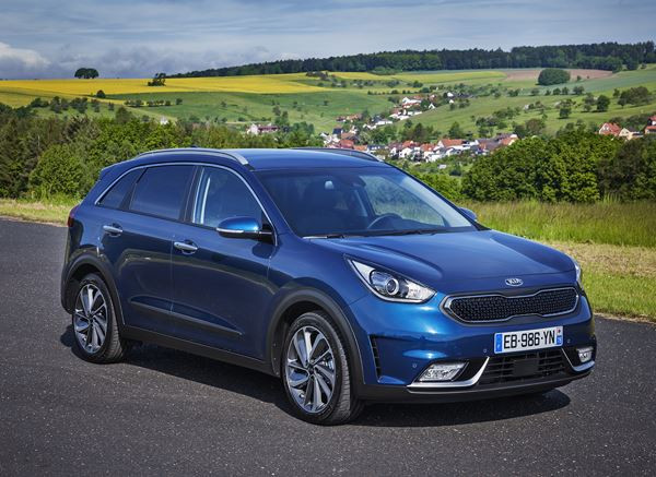 Le crossover Kia Niro hybride essence affiche de faibles consommations