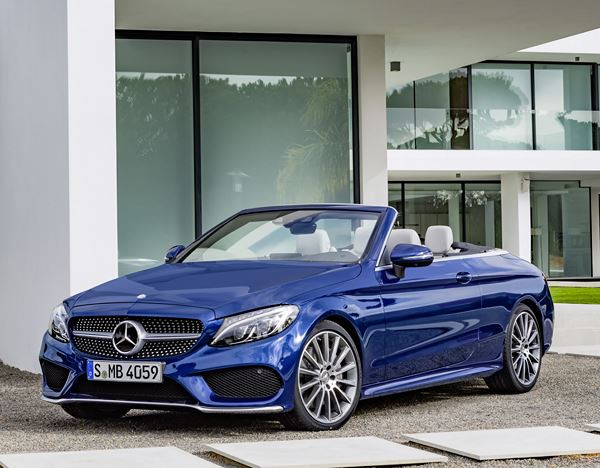 La Mercedes Classe C Cabriolet embarque une capote en tissu