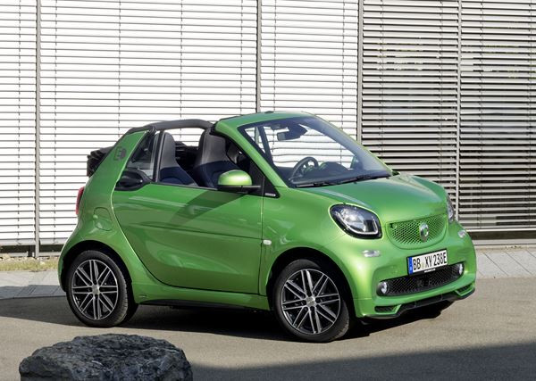 La smart fortwo cabrio électrique affiche une autonomie de 155 kilomètres NEDC