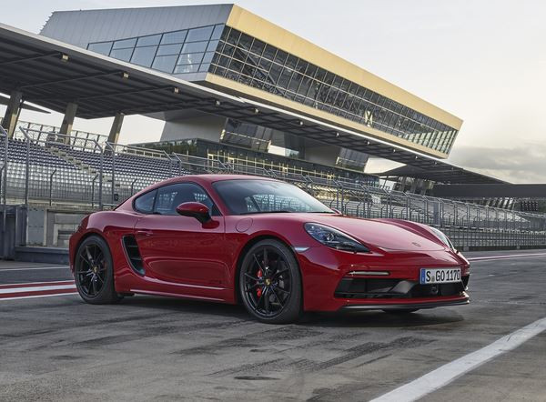 La Porsche 718 Cayman GTS délivre une puissance de 365 ch