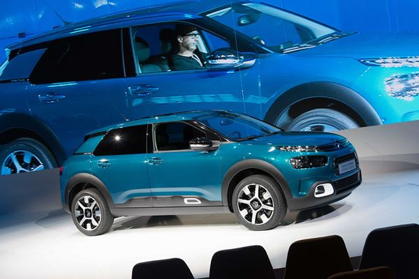 La Citroën C4 Cactus se réinvente en petite berline polyvalente confortable
