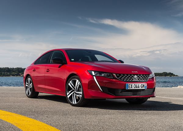 Peugeot 508 : une berline radicale à l’architecture basse et compacte