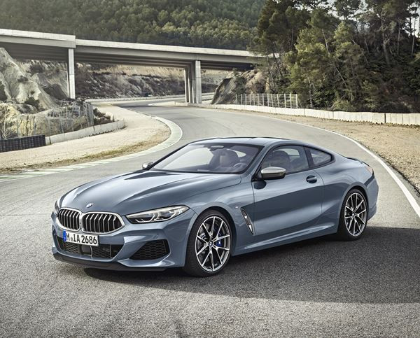 BMW Série 8 Coupé: un grand coupé surbaissé à la silhouette élancée