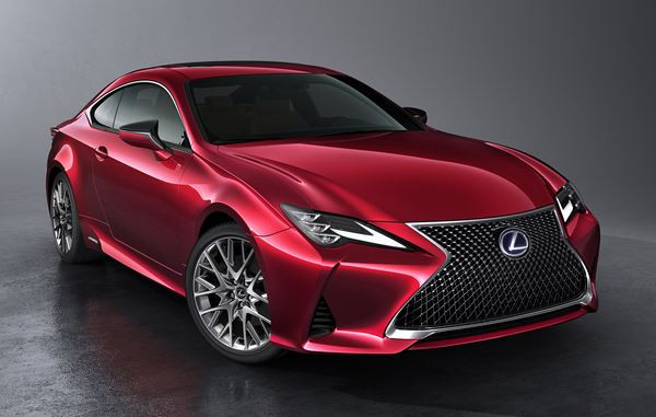 Lexus RC: un coupé sportif de luxe de taille intermédiaire
