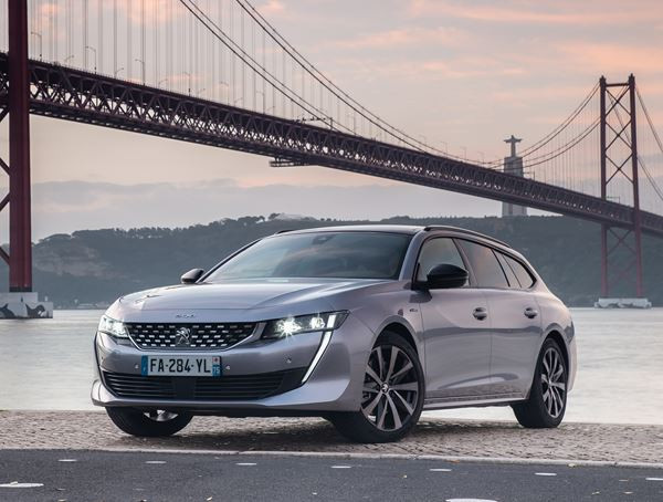 Peugeot 508 SW : un break de taille intermédiaire à la silhouette basse