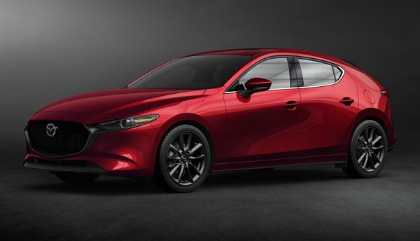 La Mazda 3 cinq portes se projette vers le premium