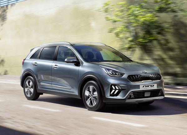Le crossover Kia Niro hybride rechargeable au design modernisé en approche