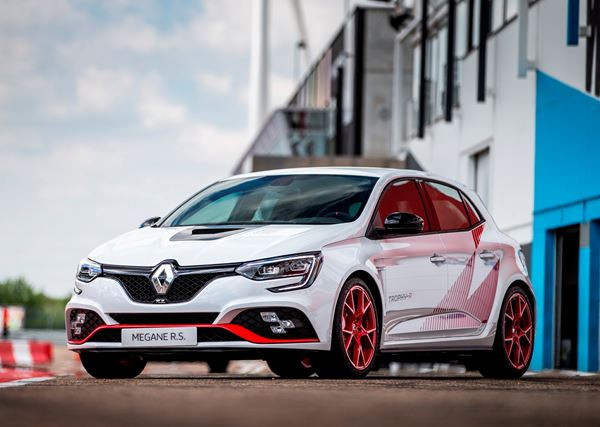 La Renault Mégane R.S. Trophy-R embarque un moteur 1.8 L de 300 ch
