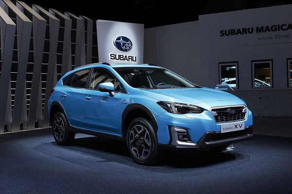 La Subaru XV e-Boxer hybride en approche