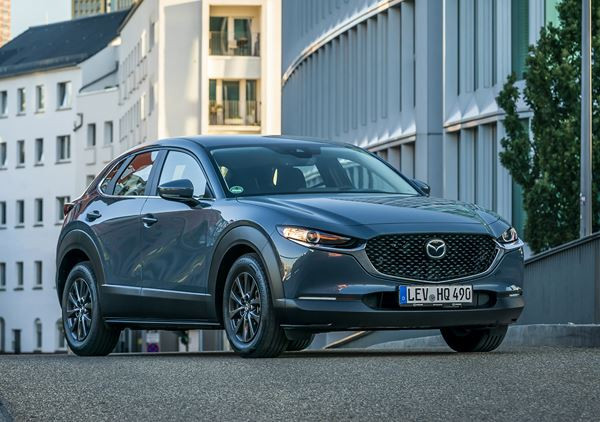 Mazda CX-30: un crossover compact aux proportions de SUV