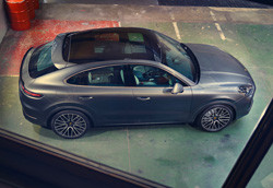 Le Porsche Cayenne Coupé se décline en version hybride rechargeable