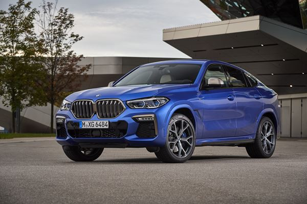 La troisième génération du SAC BMW X6 adopte des proportions athlétiques