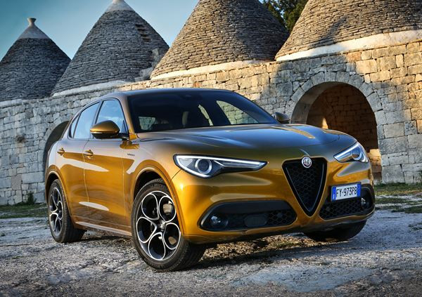 Le SUV sportif Alfa Romeo Stelvio s'offre un enrichissement technologique