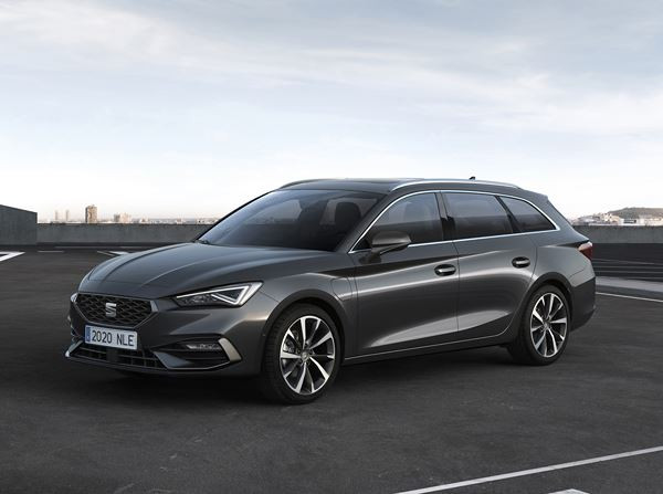 Le break compact Seat Leon Sportstourer adopte une silhouette déterminée