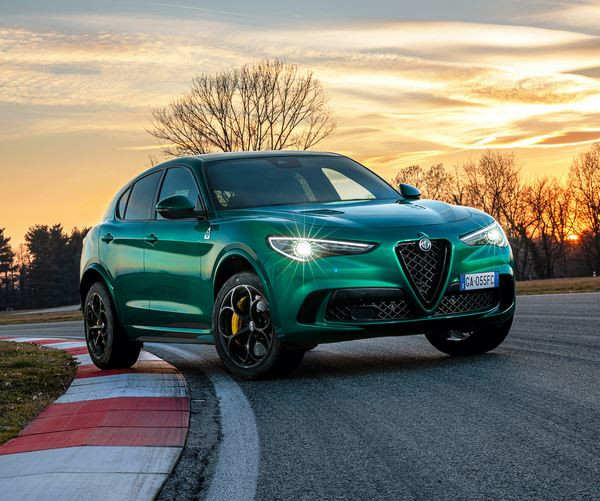 L'Alfa Romeo Stelvio Quadrifoglio 2.9 V6 bi-turbo de 510 ch garde l’allure