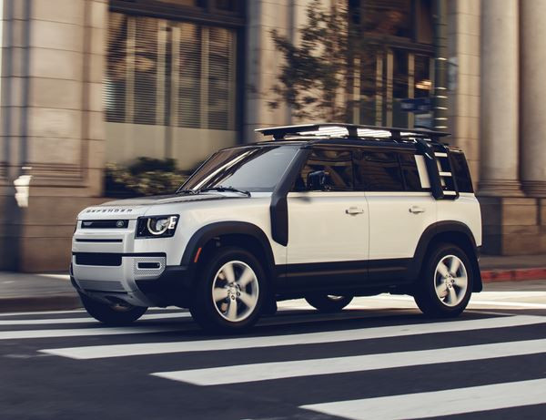 Le Land Rover Defender 110 est conçu pour surmonter les routes extrêmes