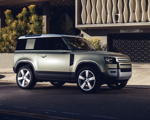 Le Land Rover Defender 90 est conçu pour surmonter les routes extrêmes