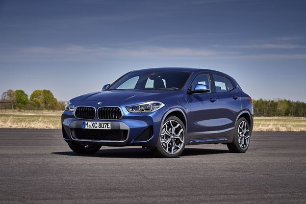 La BMW X2 xDrive25e hybride rechargeable affiche une autonomie électrique de 53 km