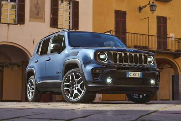 La Jeep Renegade 4xe hybride rechargeable dans les starting blocks