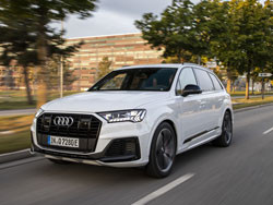 L’Audi Q7 55 TFSI e revendique une autonomie en tout électrique de 55 km