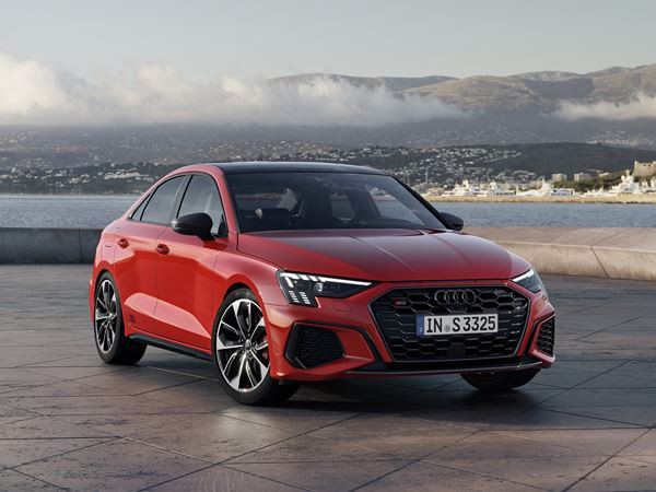 La compacte sportive Audi S3 Berline 2.0 TFSI délivre 310 ch et 400 Nm
