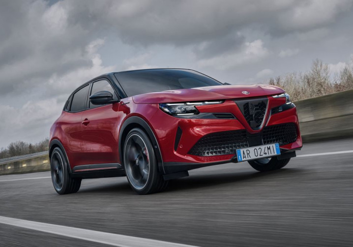 L'Alfa Romeo Junior est sportive dans l'âme et italienne au premier regard