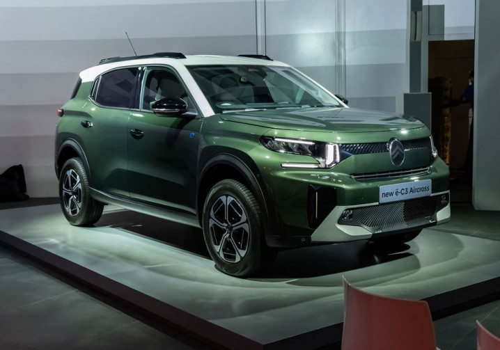 Le SUV électrique Citroën ë-C3 Aircross affiche une autonomie WLTP d'environ 300 km