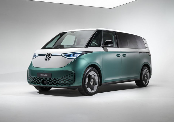 Le Volkswagen ID. Buzz à empattement allongé est capable d'accueillir jusqu'à sept passagers