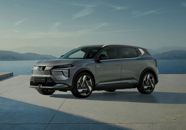 Le SUV compact électrique Eclipse Cross réinterprète la face avant « Dynamic Shield » de Mitsubishi