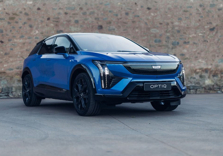 Le SUV électrique de luxe de taille intermédiaire Cadillac Optiq affiche une allure affirmée