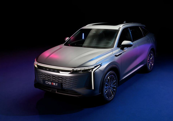 Le SUV Omoda 9 est le porte-étendard hybride rechargeable de la marque Omoda