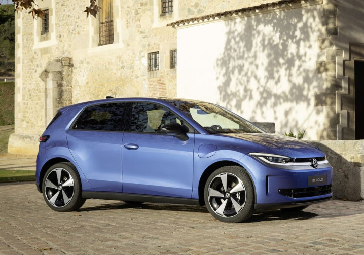 La Volkswagen ID. Polo électrique 155 kW 52 kWh revendique une autonomie WLTP jusqu'à 453 km