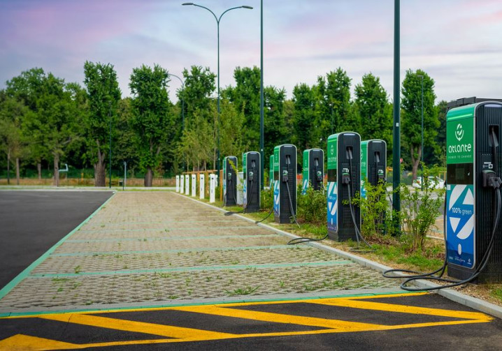 168 055 points de recharge électrique ouverts au public en France (04/2025)