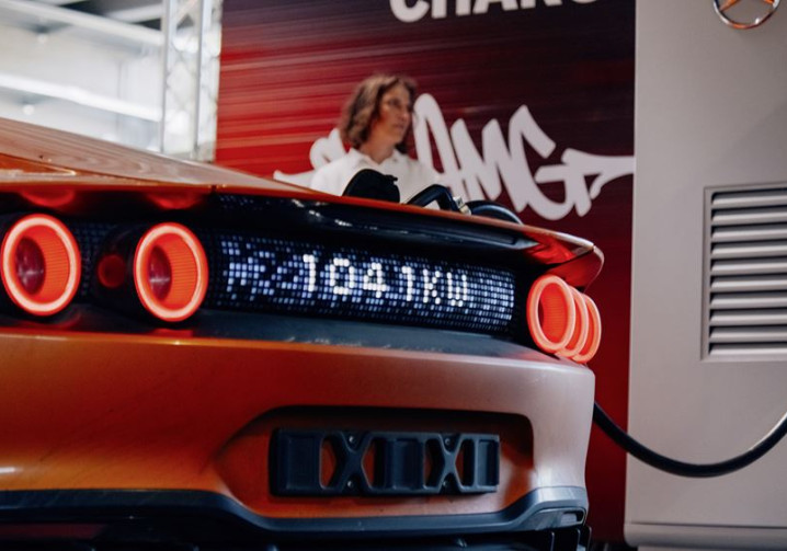 Le concept AMG GT XX franchit la limite des 1 000 kW de puissance de charge