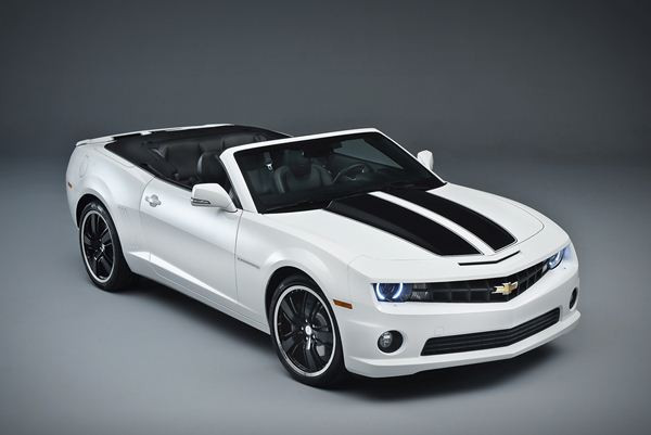 Première apparition en France de la Chevrolet Camaro Cabriolet