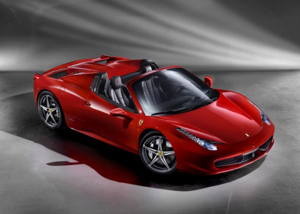 La nouvelle Ferrari 458 Spider dévoilée au salon de Francfort