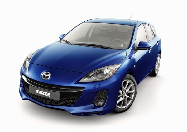 Mazda présente la version restylée de la Mazda 3 à Francfort