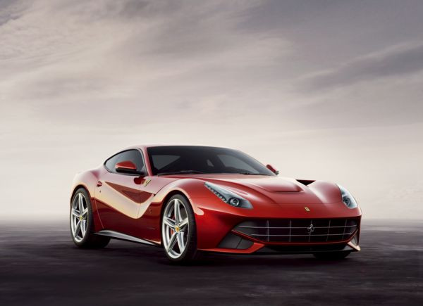 Ferrari lève le voile sur la nouvelle F12 Berlinetta