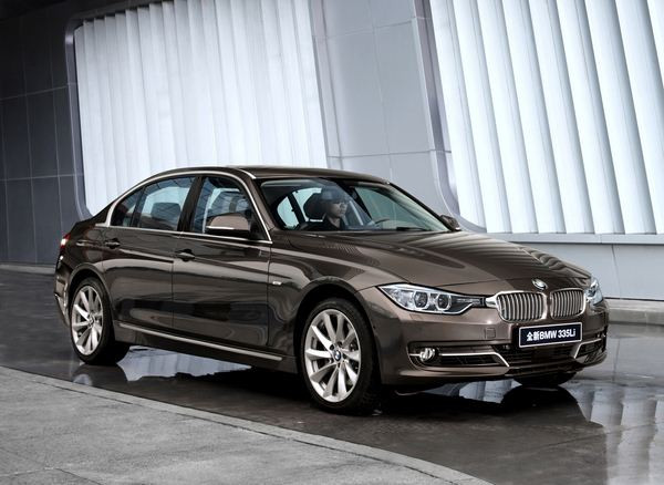 Une version longue de la nouvelle berline BMW Série 3 présentée à Pékin